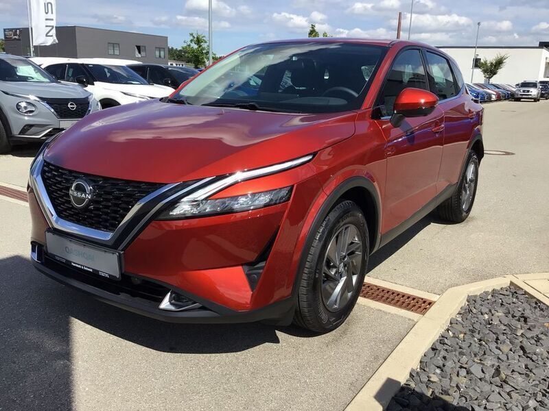 Gebraucht Nissan Qashqai Acenta 158 PS (116 kW) 2023 Fuji sunset red metallic SUV