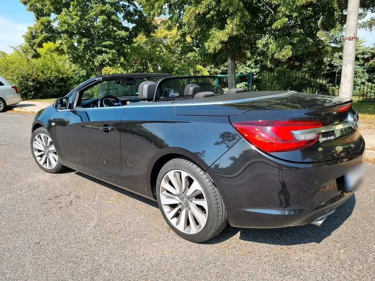Gebraucht Opel Cascada 140 PS (102 kW) 2013 Schwarz Cabrio