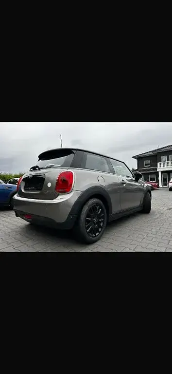 Używany Mini Cooper 136 KM (100 kW) 2017 Srebrny Hatchback