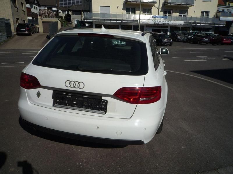 Gebraucht Audi A4 Ambition 143 PS (105 kW) 2008 Weiß Kombi