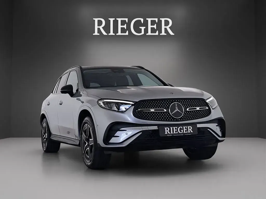 Gebraucht Mercedes GLC300de AMG line 197 PS (144 kW) 2025 Silber SUV
