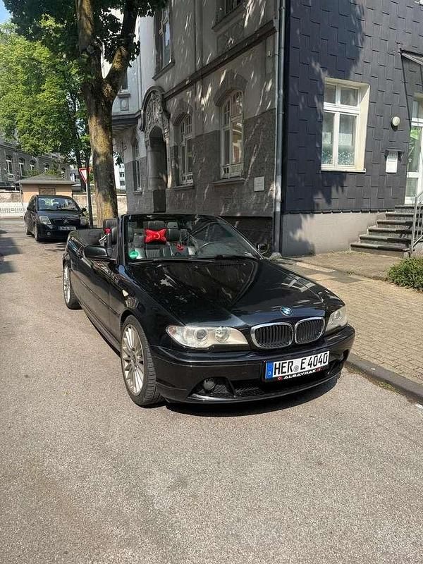 Schwarz Gebraucht 2005 BMW 318 Cabriolet Cabrio | 5.999 € (Fairer Preis) - Bild 1/4