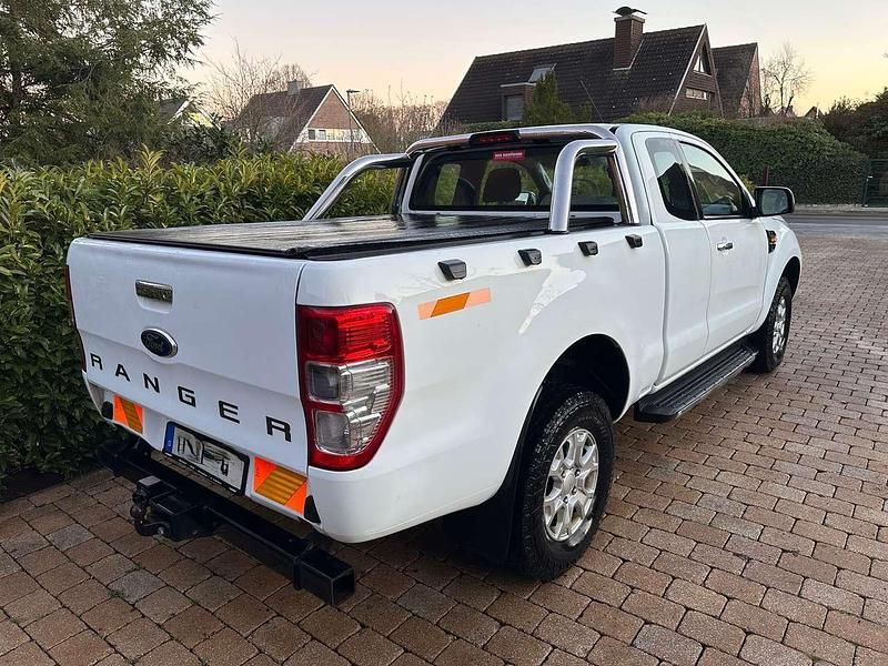 Weiß Gebraucht 2016 Ford Ranger XLT Abholung | 18.800 € (Fairer Preis) - Bild 1/4