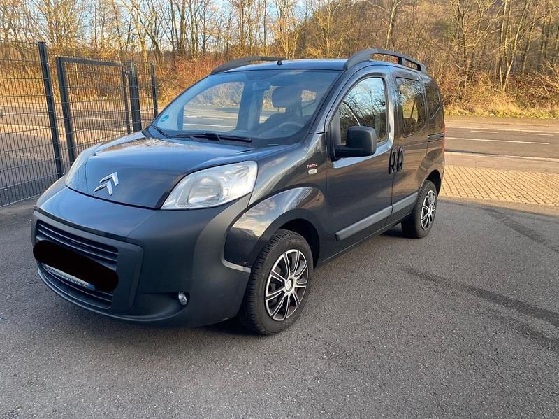 Schwarz Gebraucht 2010 Citroën Nemo Van / Kleinbus | 3.499 € (Fairer Preis) - Bild 1/4