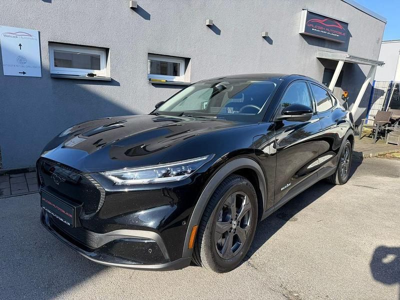 Gebraucht Ford Mustang Mach-E 197 kW (269 PS) 2022 Schwarz SUV