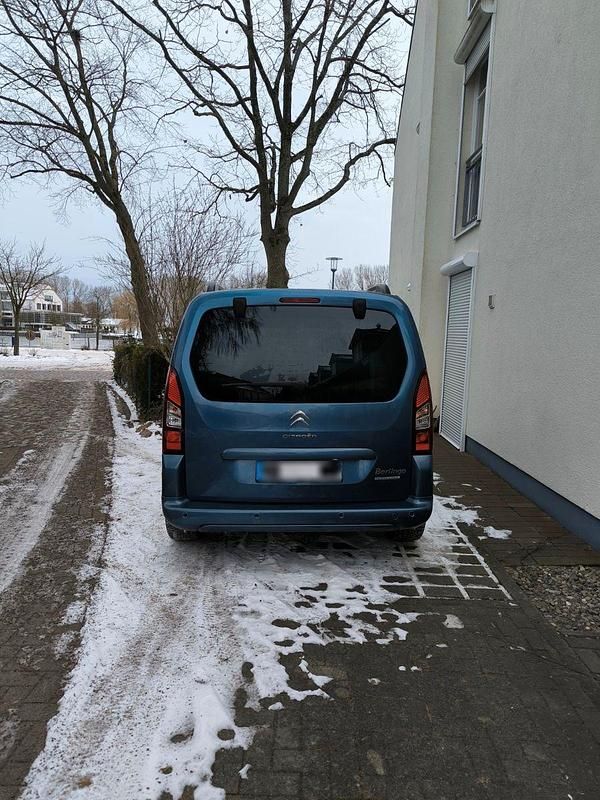Gebraucht Citroën Berlingo 110 PS (80 kW) 2016 Blau Van / Kleinbus