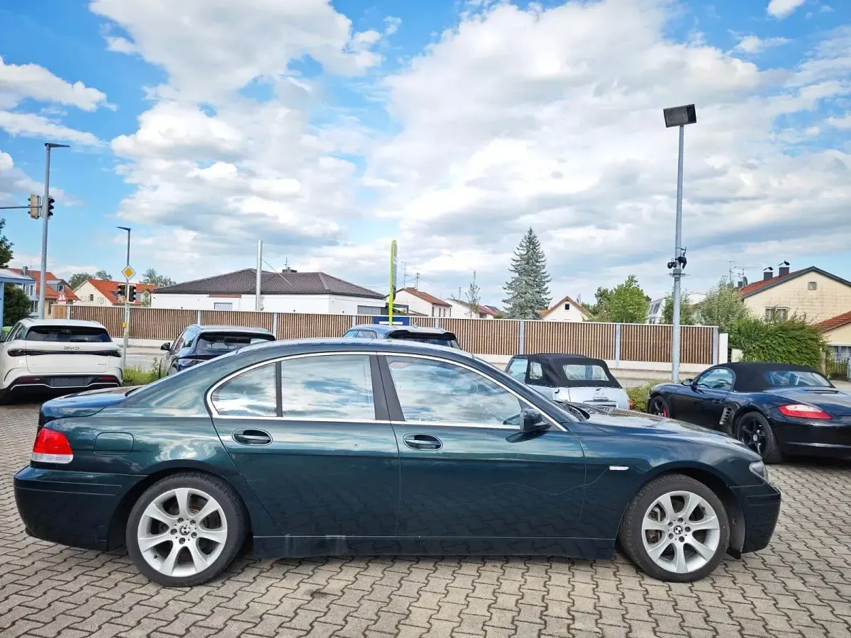 Gebraucht BMW 735 272 PS (200 kW) 2001 Grün Limousine