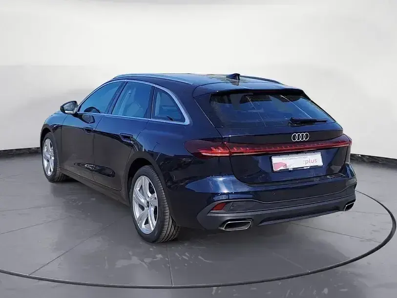 Gebraucht Audi A5 Basis 150 PS (110 kW) 2025 Firmamentblau metallic Kombi