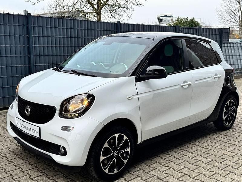 Gebraucht Smart ForFour Passion 71 PS (52 kW) 2015 Weiß Kleinwagen