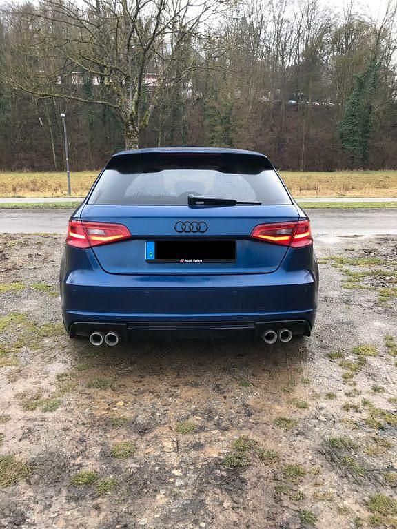 Gebraucht Audi A3 S-Line 122 PS (89 kW) 2014 Blau Limousine