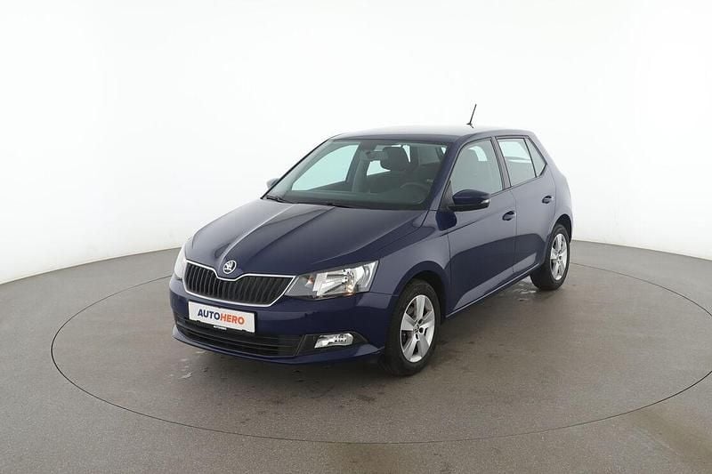 Blau Gebraucht 2018 Skoda Fabia Ambition Limousine | 8.630 € (Fairer Preis) - Bild 1/3