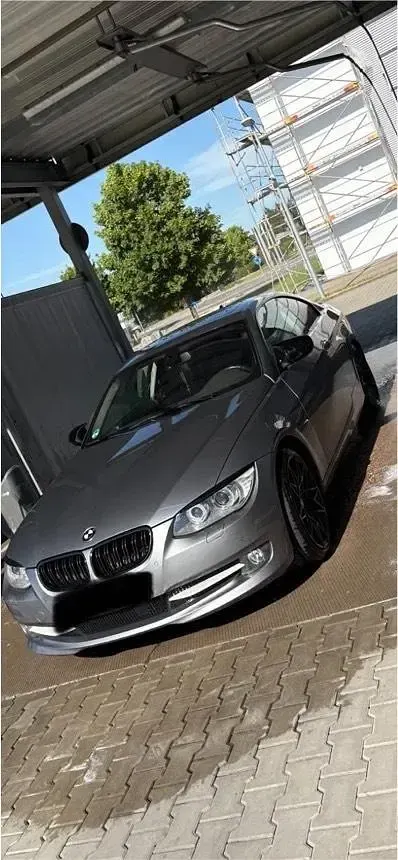Gebraucht BMW 320 170 PS (125 kW) 2012 Grau Coupé