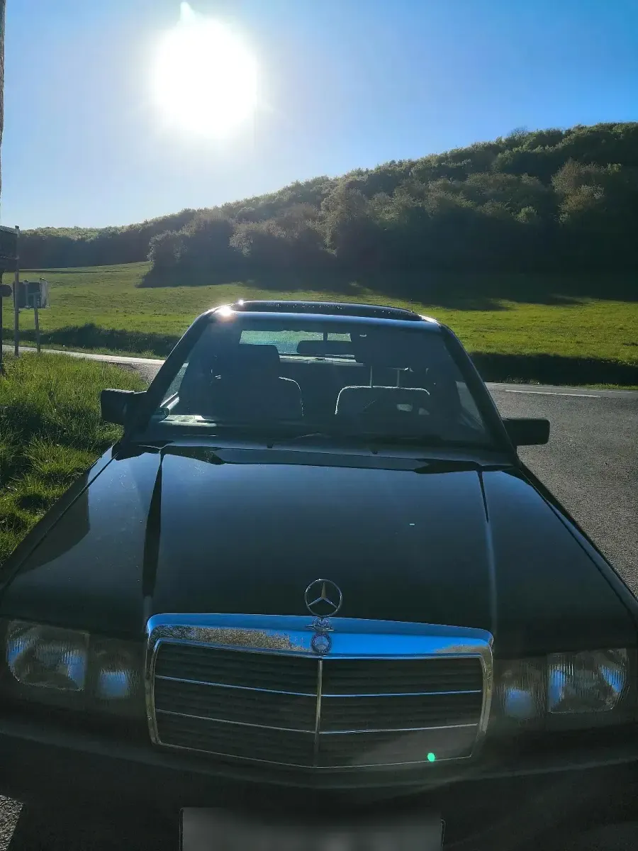 Second-hand Mercedes 190 190 CP (139 kW) 1991 Negru Berlinǎ