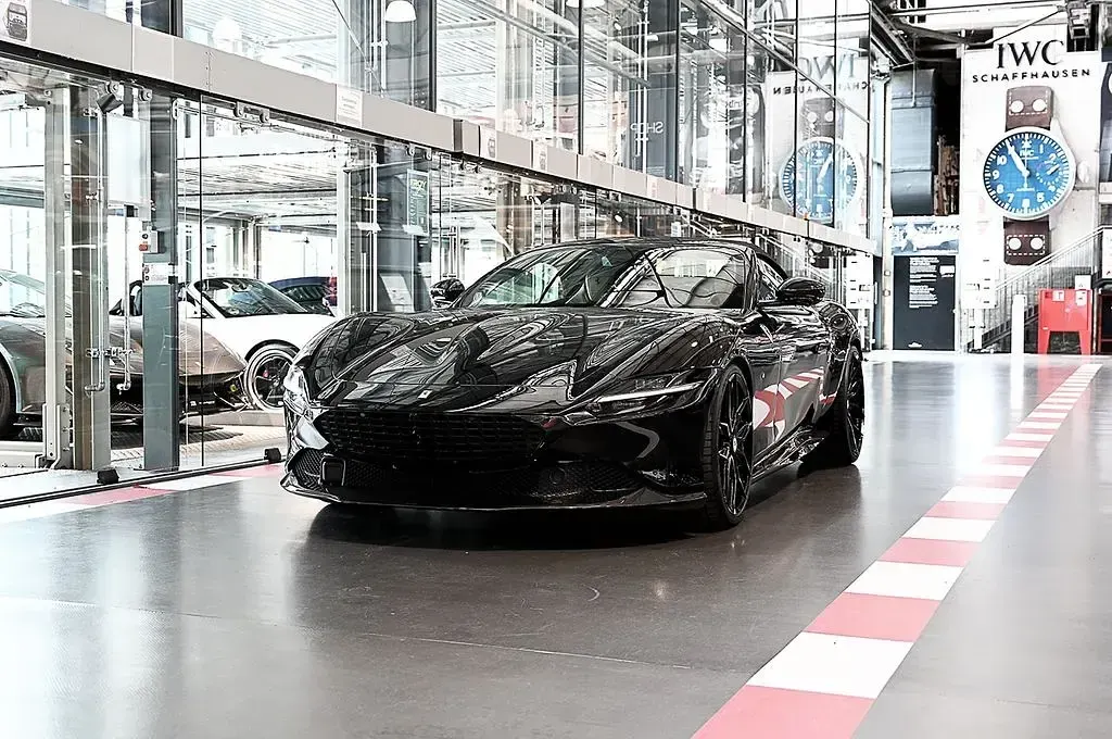 Gebraucht Ferrari Roma 620 PS (456 kW) 2024 Schwarz Cabrio