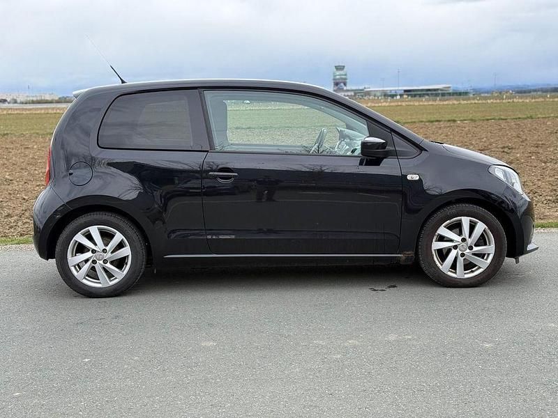 Gebraucht Seat Mii Style 75 PS (55 kW) 2012 Schwarz Kleinwagen