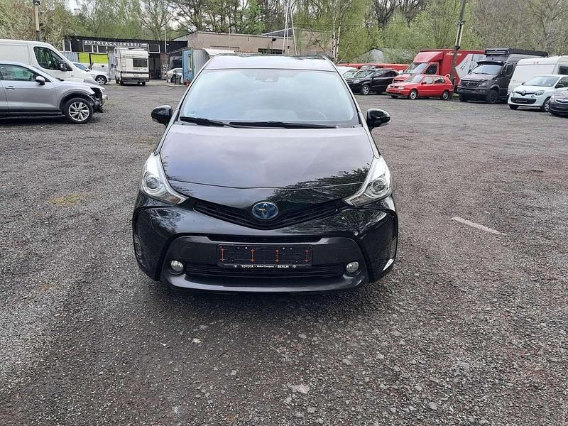 Attitude black mc. Gebraucht 2020 Toyota Prius+ Comfort Van / Kleinbus | 18.200 € (Etwas zu teuer) - Bild 1/4
