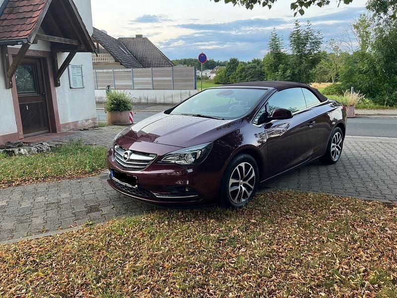 Rot Gebraucht 2013 Opel Cascada Cabrio | 9.530 € (Guter Preis) - Bild 1/4