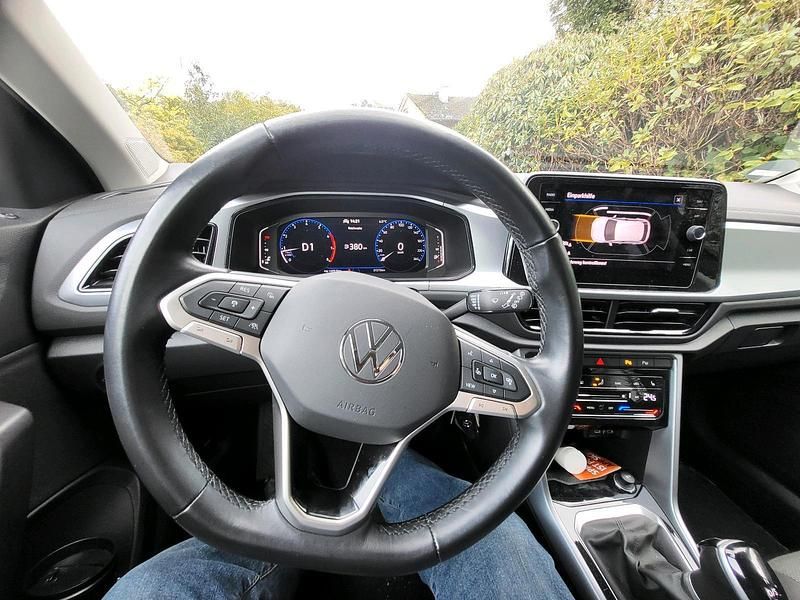 Gebraucht VW T-Roc 150 PS (110 kW) 2023 Grau SUV