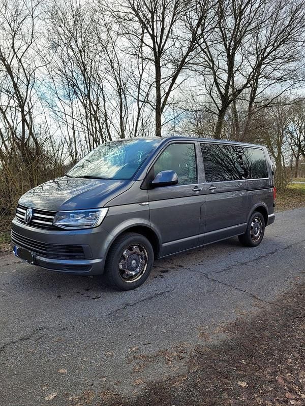 Gebraucht VW T6 204 PS (150 kW) 2016 Grau Van