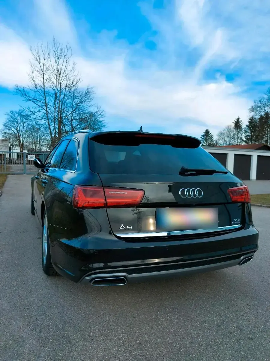 Gebraucht Audi A6 218 PS (160 kW) 2015 Schwarz Kombi
