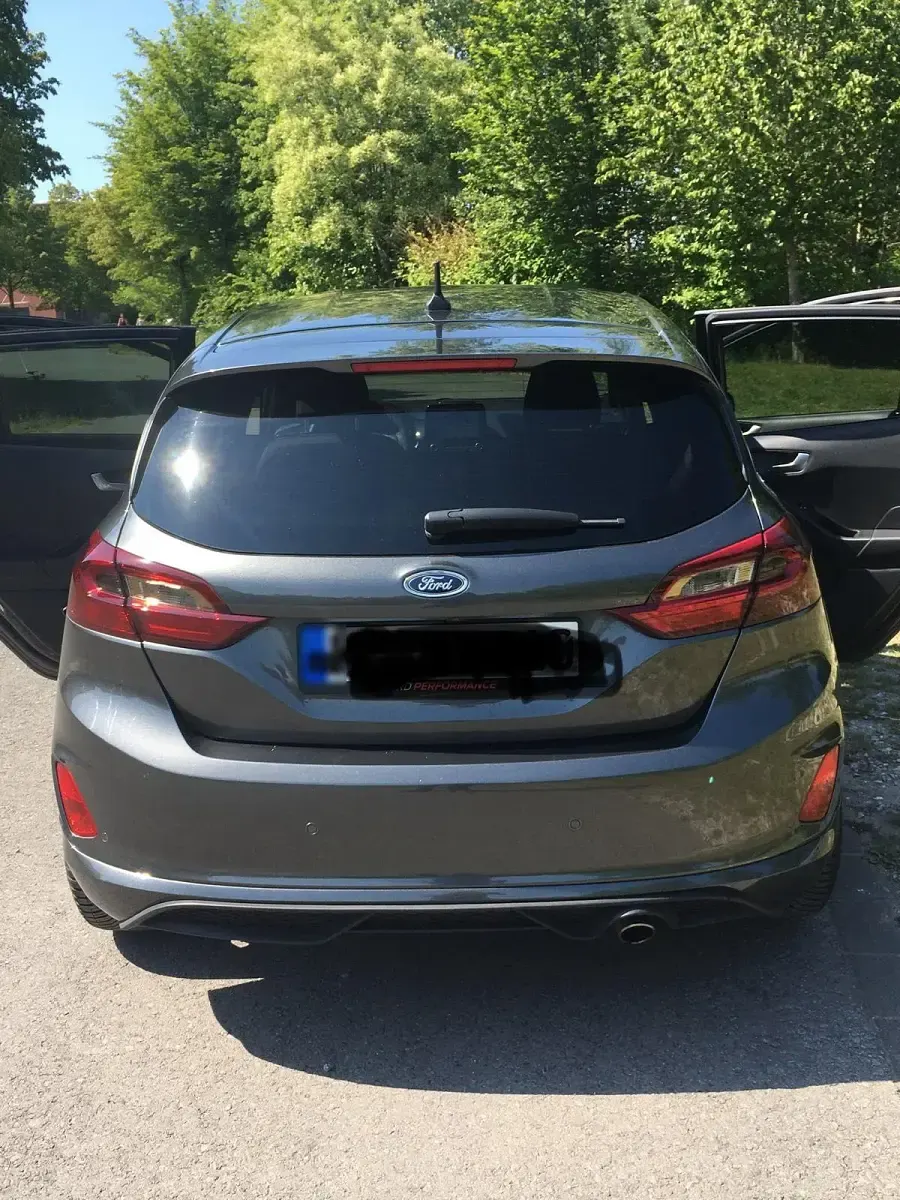 Gebraucht Ford Fiesta ST-Line 140 PS (102 kW) 2018 Grau Kleinwagen
