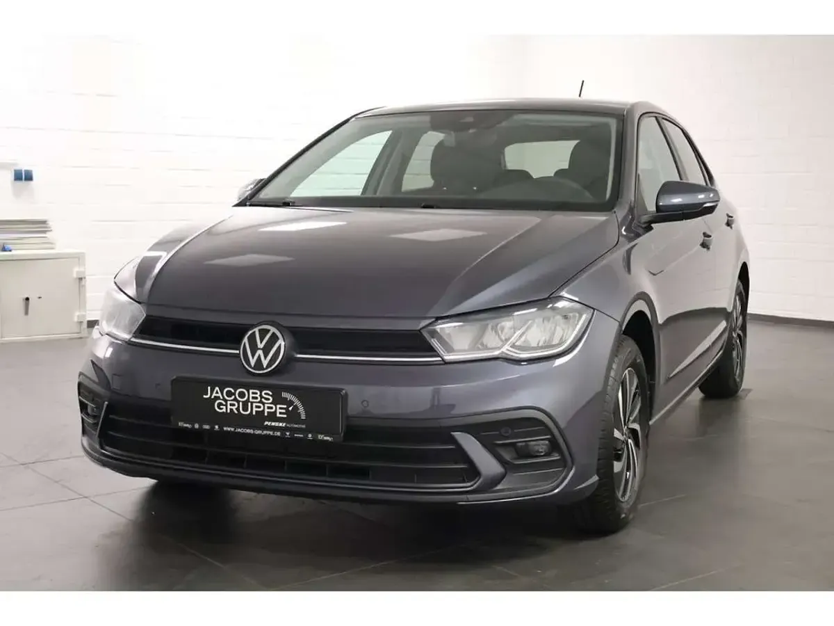 Gebraucht VW Polo Basis 80 PS (58 kW) 2025 Grau Kleinwagen