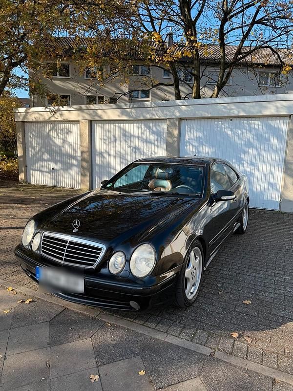 Schwarz Gebraucht 2002 Mercedes CLK320 AMG Coupé | 7.500 € (Teuer) - Bild 1/4