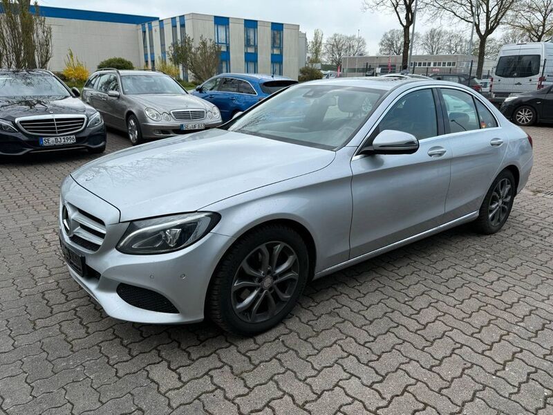 Silber Gebraucht 2015 Mercedes C200 Limousine | 9.900 € (Etwas zu teuer) - Bild 1/4
