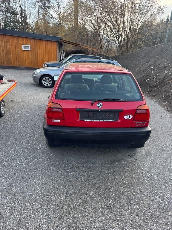 Gebraucht VW Golf III 75 PS (55 kW) 1993 Rot Limousine