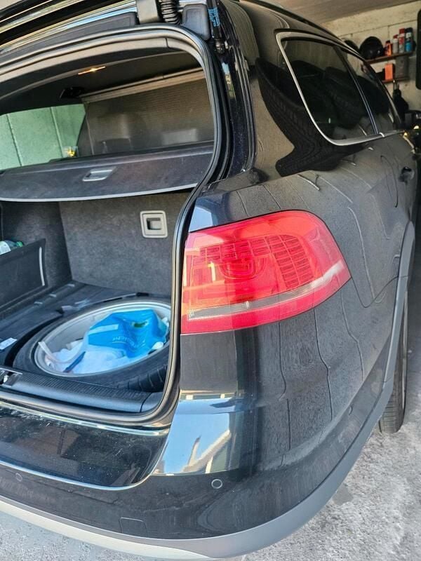 Schwarz Gebraucht 2014 VW Passat Alltrack Kombi | 12.500 € (Fairer Preis) - Bild 1/4