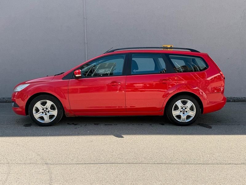 Usata Ford Focus 109 CV (80 kW) 2010 Rosso Station wagon