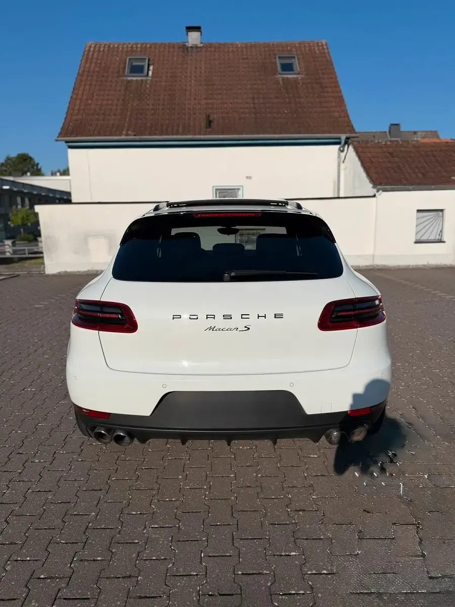 Gebraucht Porsche Macan 258 PS (189 kW) 2017 Weiß SUV