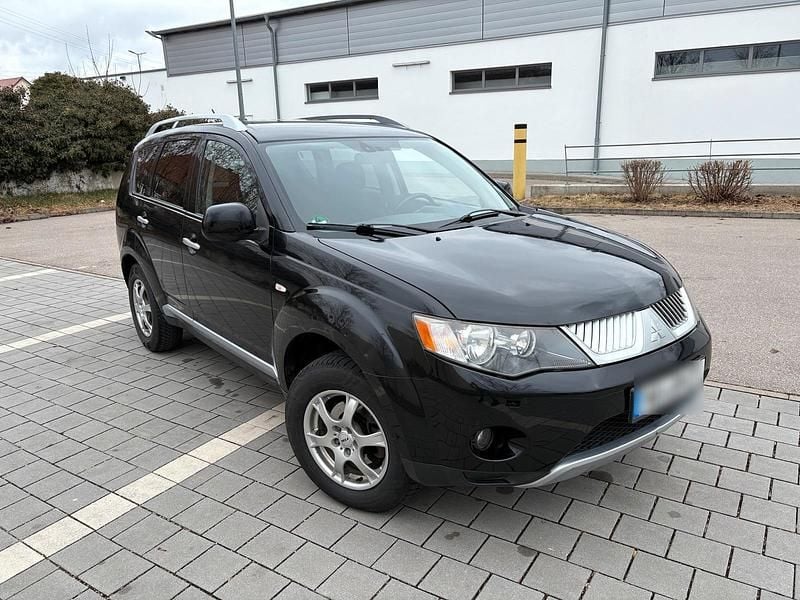 Gebraucht Mitsubishi Outlander 156 PS (114 kW) 2008 Schwarz SUV