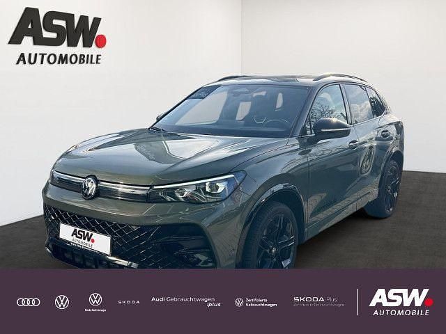 Cipressinogrün metallic Gebraucht 2025 VW Tiguan R-line SUV | 48.840 € (Fairer Preis) - Bild 1/4