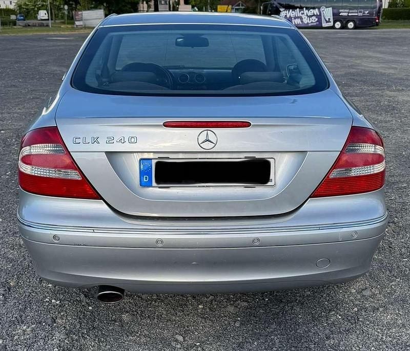 Grau Gebraucht 2002 Mercedes CLK240 Coupé | 3.300 € (Guter Preis) - Bild 1/4