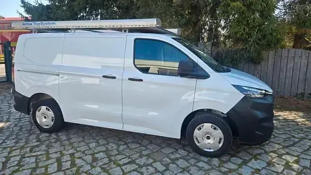 Usado Ford Transit Custom 136 HP (100 kW) 2024 Branco Sedan
