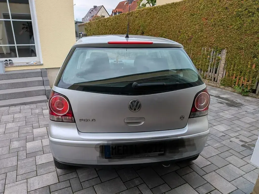 Używany VW Polo Trendline 60 KM (44 kW) 2009 Srebrny Hatchback