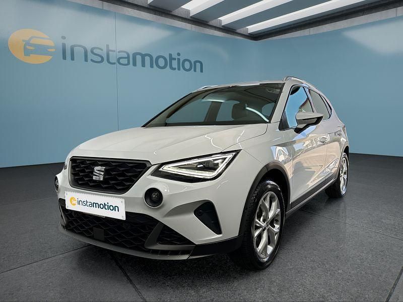 Weiß Gebraucht 2024 Seat Arona SUV | 25.399 € (Teuer) - Bild 1/4