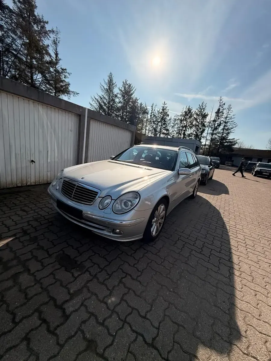 Gebraucht Mercedes E350 270 PS (198 kW) 2005 Kombi