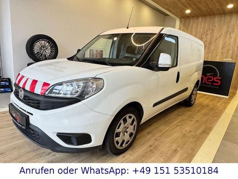 Gebraucht Fiat Doblò 95 PS (69 kW) 2018 Weiß Van / Kleinbus