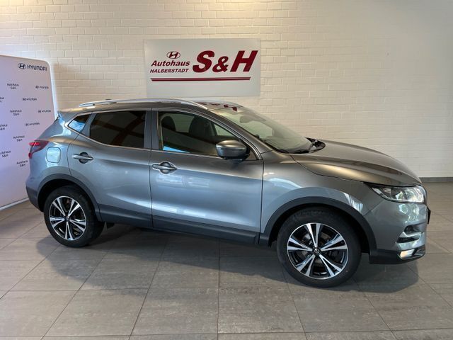Grau Gebraucht 2021 Nissan Qashqai Zama SUV | 17.950 € (Fairer Preis) - Bild 1/4
