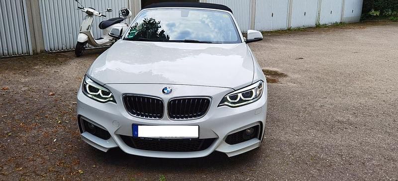 Weiß Gebraucht 2015 BMW 218 M Sport Cabrio | 19.999 € (Fairer Preis) - Bild 1/4