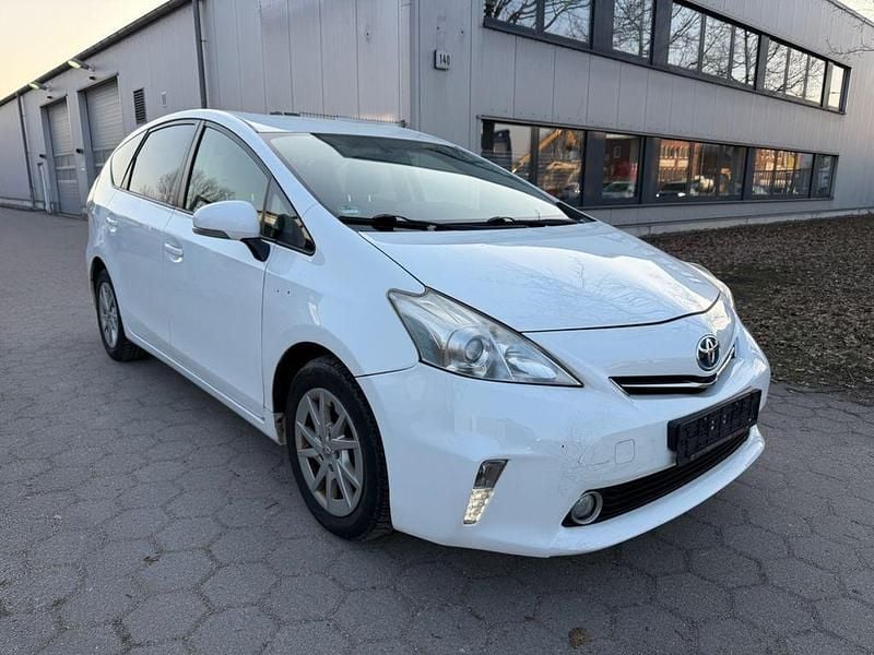 Gebraucht Toyota Prius+ 99 PS (72 kW) 2015 Weiß Van / Kleinbus