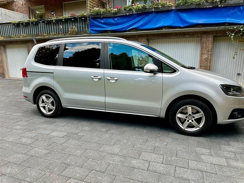Gebraucht Seat Alhambra 140 PS (102 kW) 2014 Silber Van / Kleinbus
