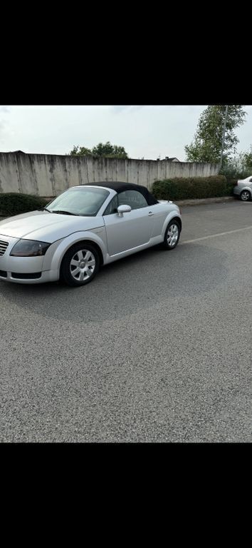 Silber Gebraucht 2002 Audi TT Roadster Sport Cabrio | 5.900 € (Fairer Preis) - Bild 1/4