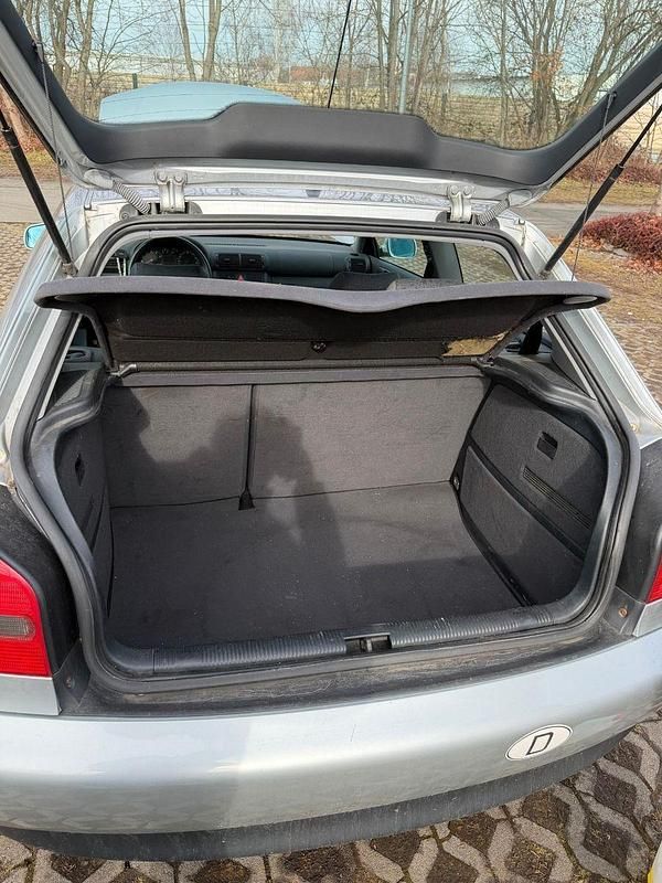 Gebraucht Audi A3 Attraction 150 PS (110 kW) 1998 Silber Kleinwagen