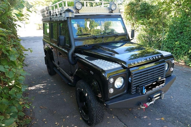 Gebraucht Land Rover Defender 123 PS (90 kW) 2008 Schwarz SUV