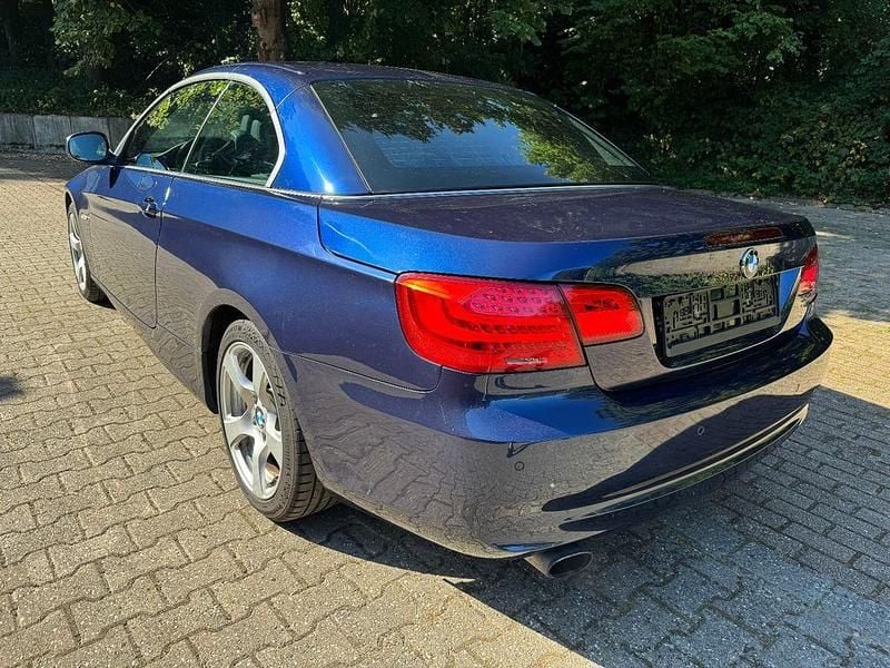 Gebraucht BMW 320 Cabriolet Performance 170 PS (125 kW) 2011 Blau Cabrio