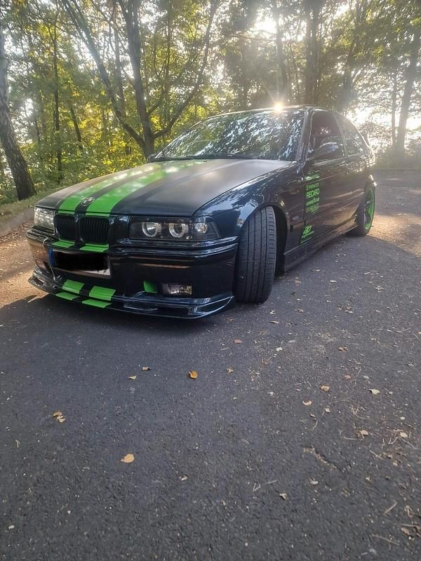 Gebraucht BMW 323 170 PS (125 kW) 1997 Schwarz Coupé
