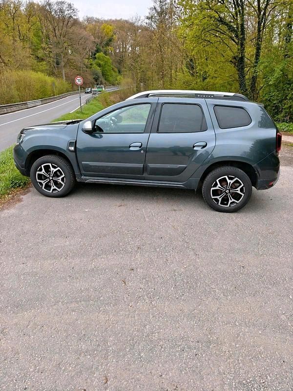 Gebraucht Dacia Duster Prestige 131 PS (96 kW) 2019 Grau SUV